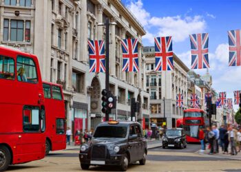 car free living in london bus taxi